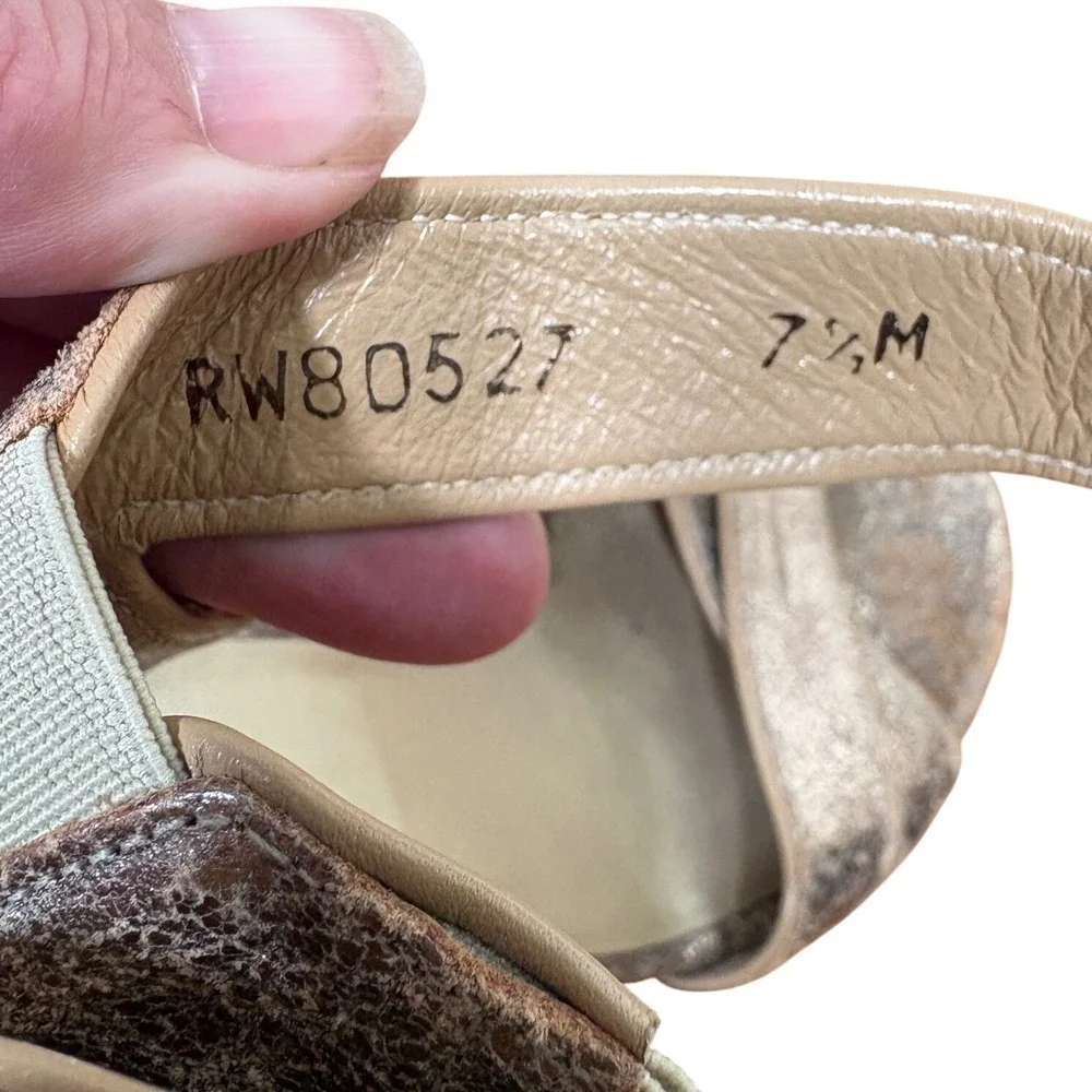 Stuart Weitzman Bronze Metallic Distressed Leather Cork Wedge Sandals size 7.5